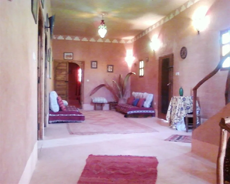 Lobby & Reception