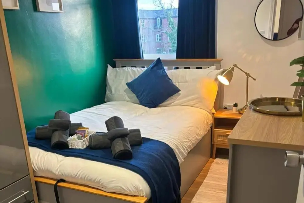 South Manchester 2-bed Apt With Ensuite, Sleeps 4