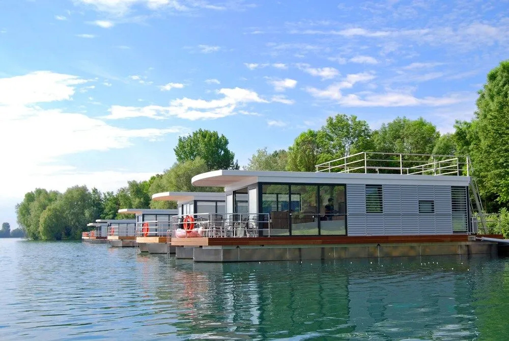 WELL Hausboote