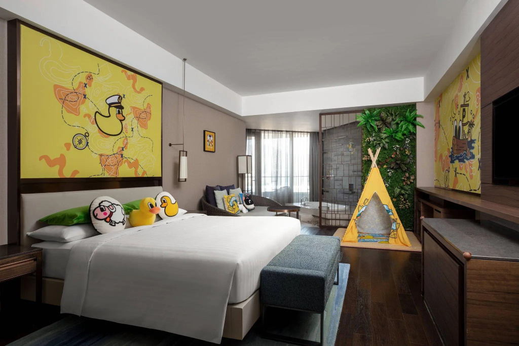 Standard Double Family room with balcony (full double bed)