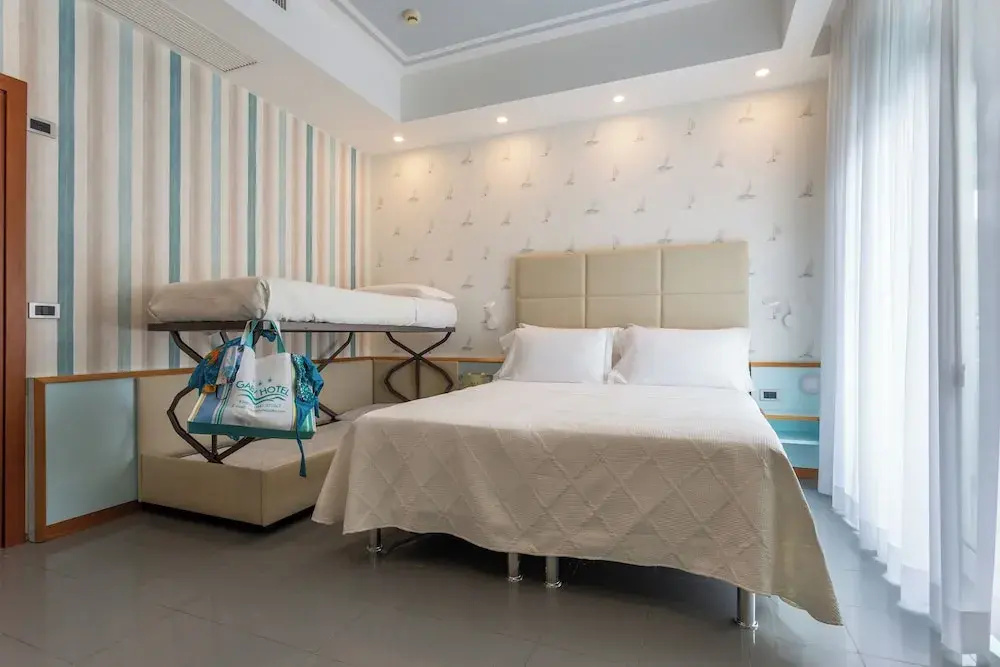 Superior Quadruple room with balcony