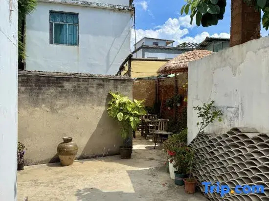 Chunfeng Shili Homestay (Jianshui Ancient City Lin'an Mansion)