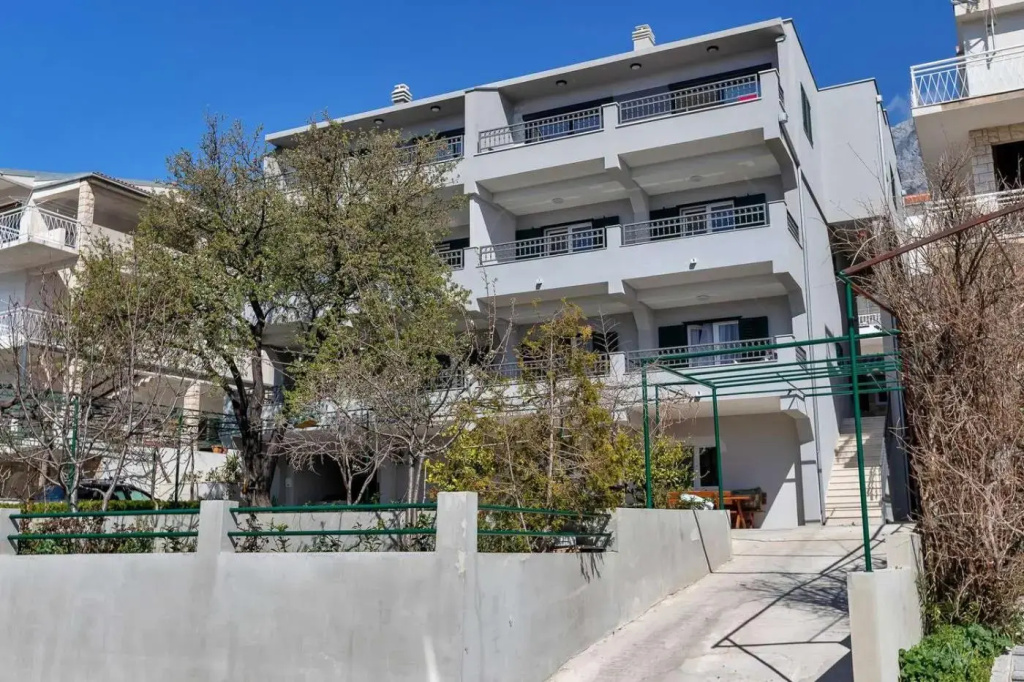 Luxurious Apartment Nino