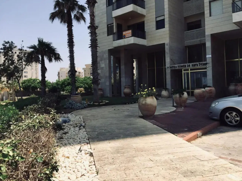 2 BDR Nitza appartment with balkony