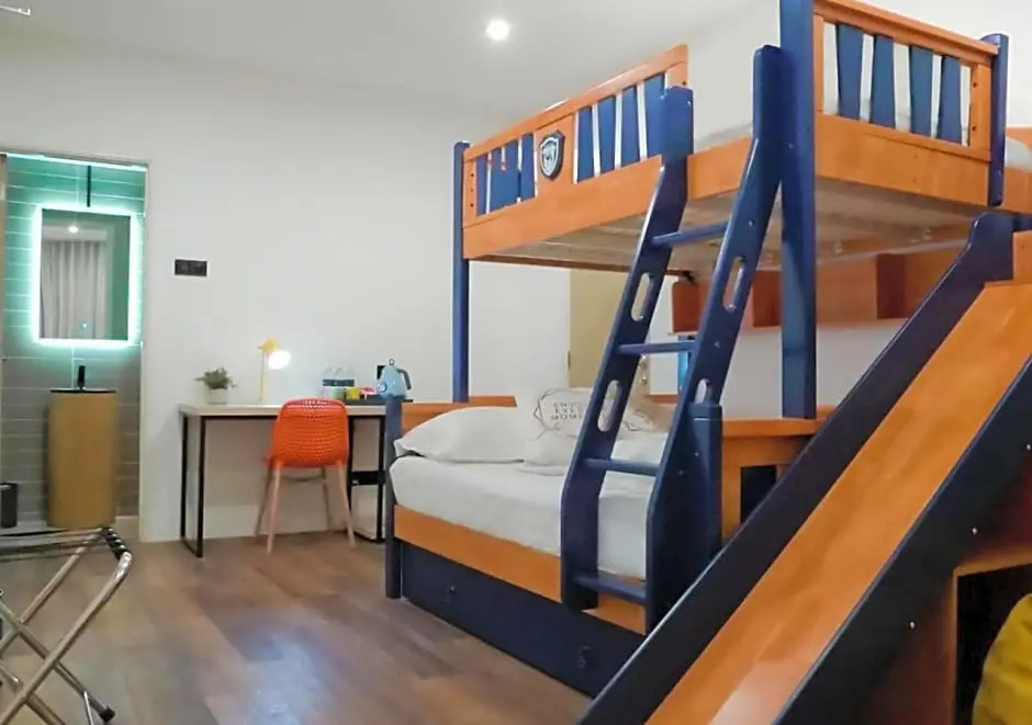 Standard Family room