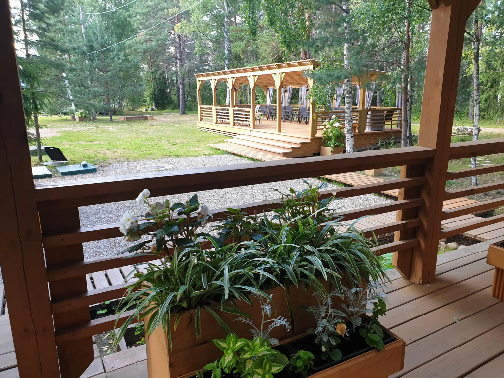 Balcony & Terrace