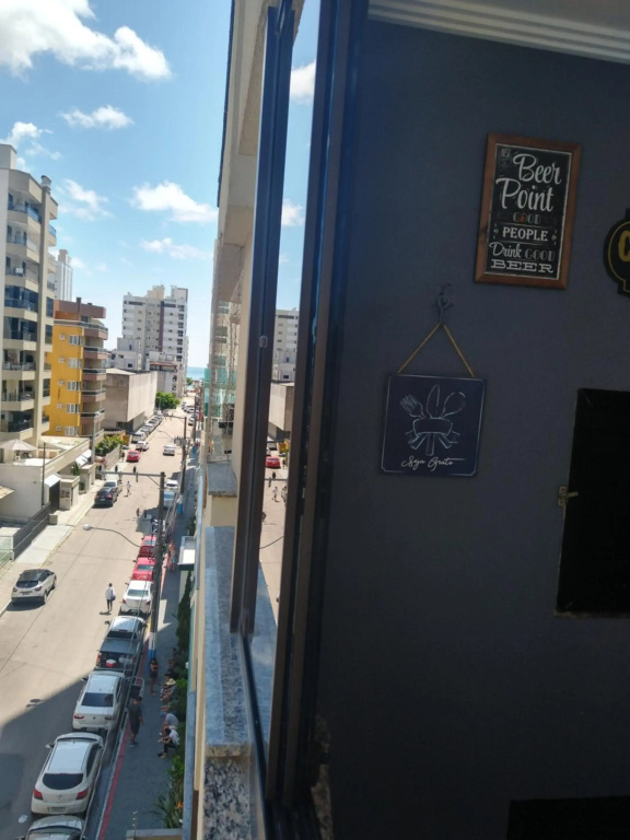Apartamento em Meia Praia