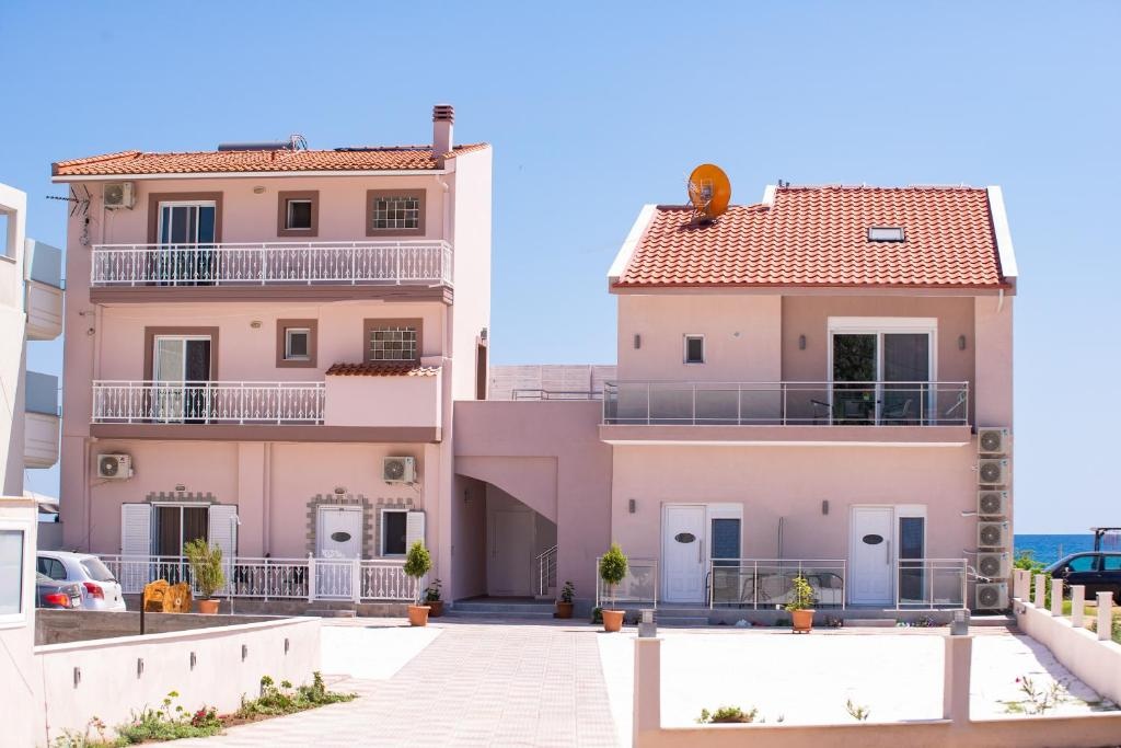 Xenia Suites