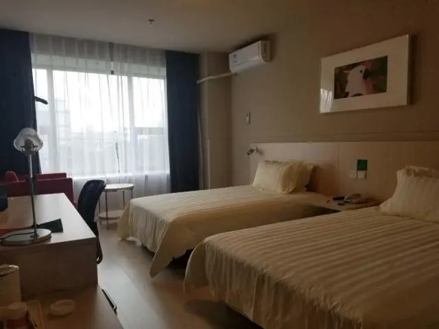 Business Double room full double bed