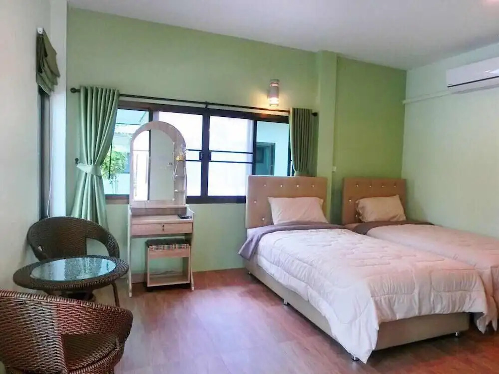 Двухместный номер Standard с видом на сад 2 отдельные кровати в Big House Resort
