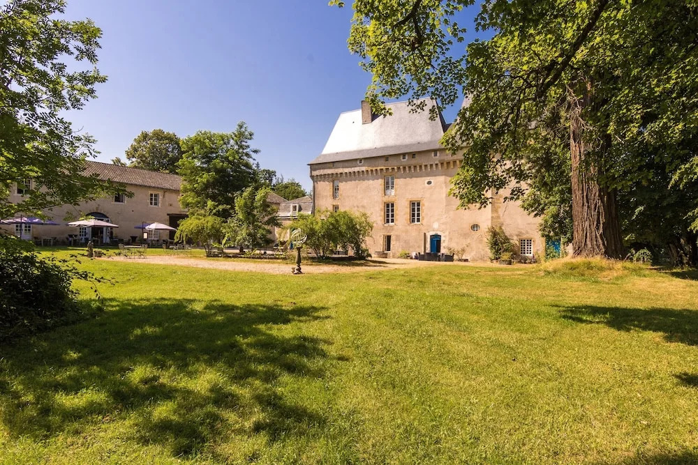 Afficher la photo 7 — Castle Apartment in Chaleix by Forest