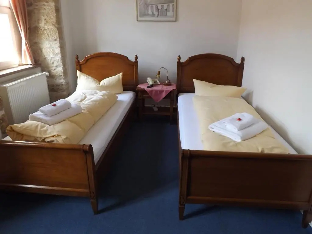 Hotel Zur Sonne - Chambres