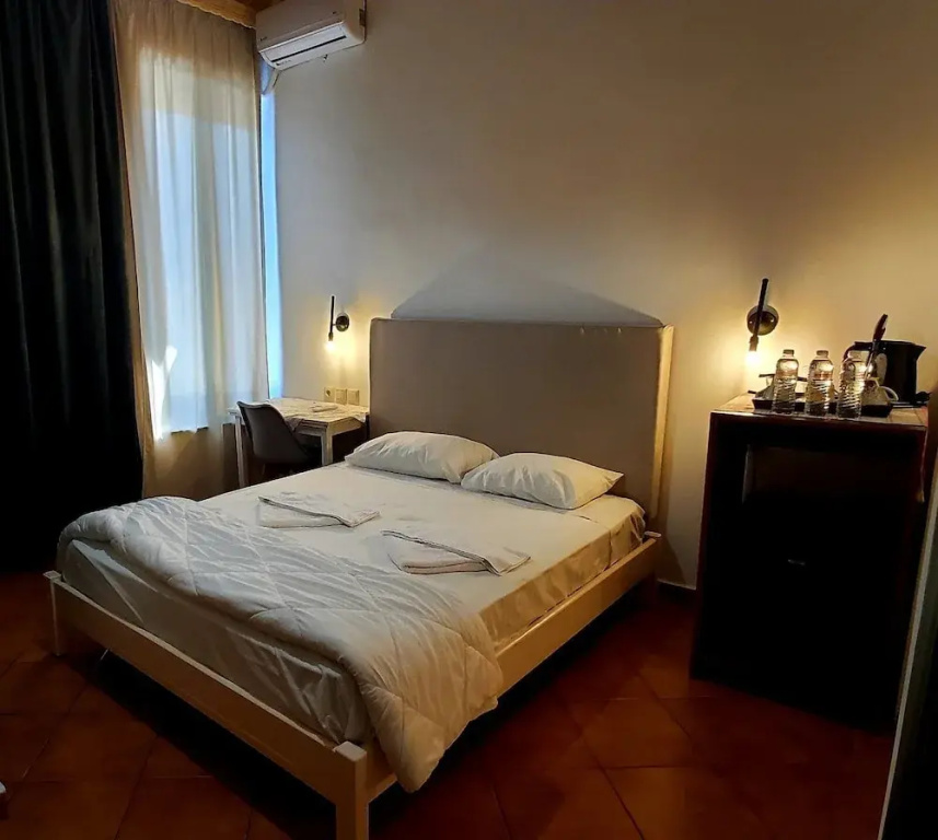 Standard Triple room with balcony