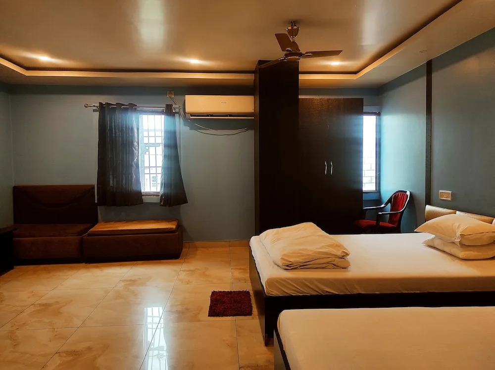 Hotel Bhagwani Palace by OYO Rooms — фото 6