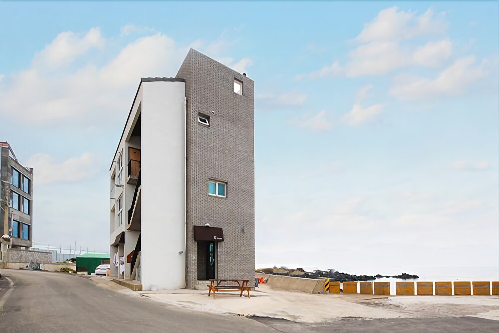 Jeju Sometimes Pension
