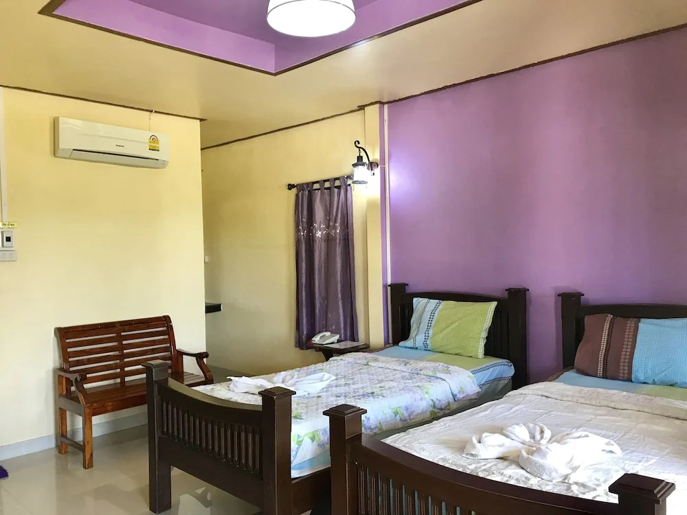 Double Bungalow with balcony (twin beds)