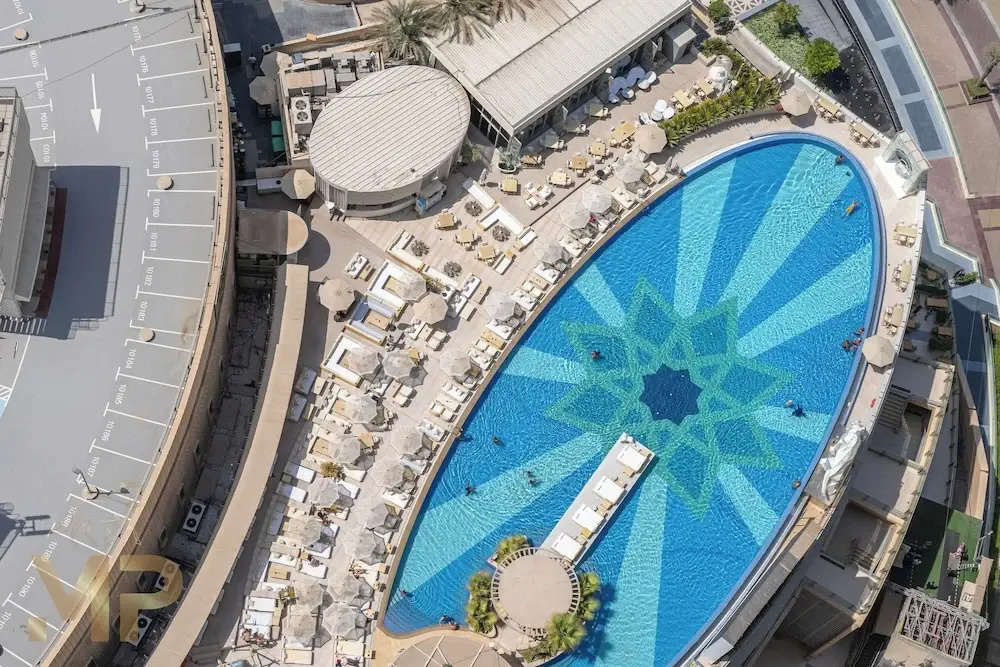 Marco Polo - Chic 1BR in Marina Hub | Expansive Balcony