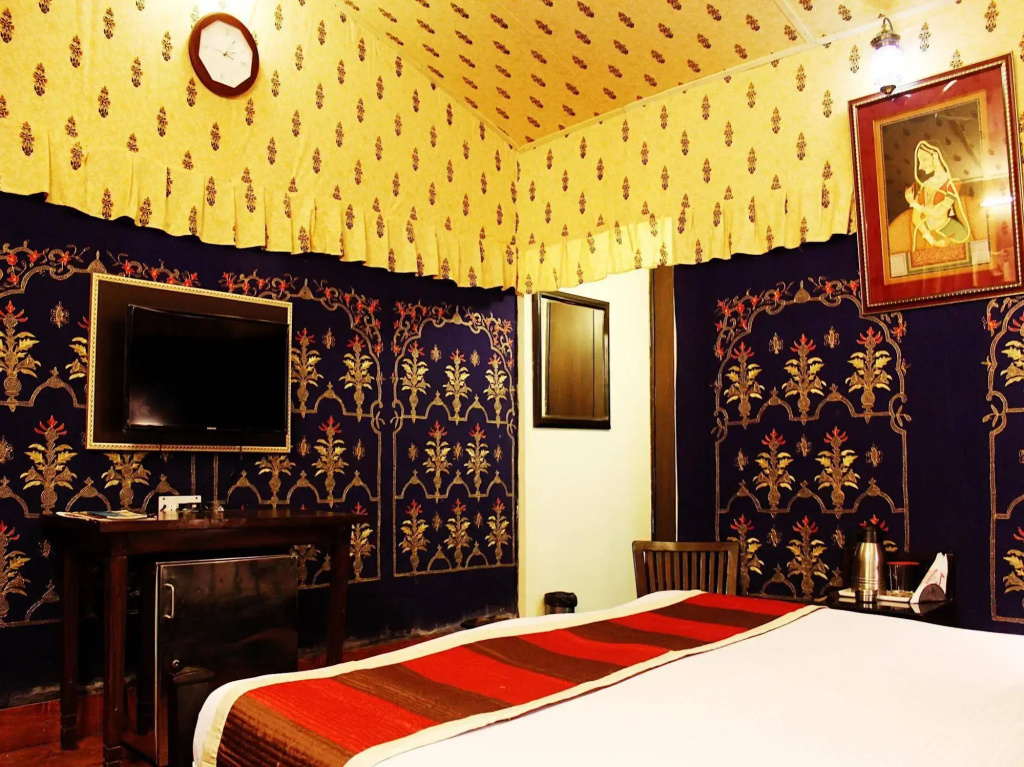 OYO 1995 Hotel Nirwana - Général