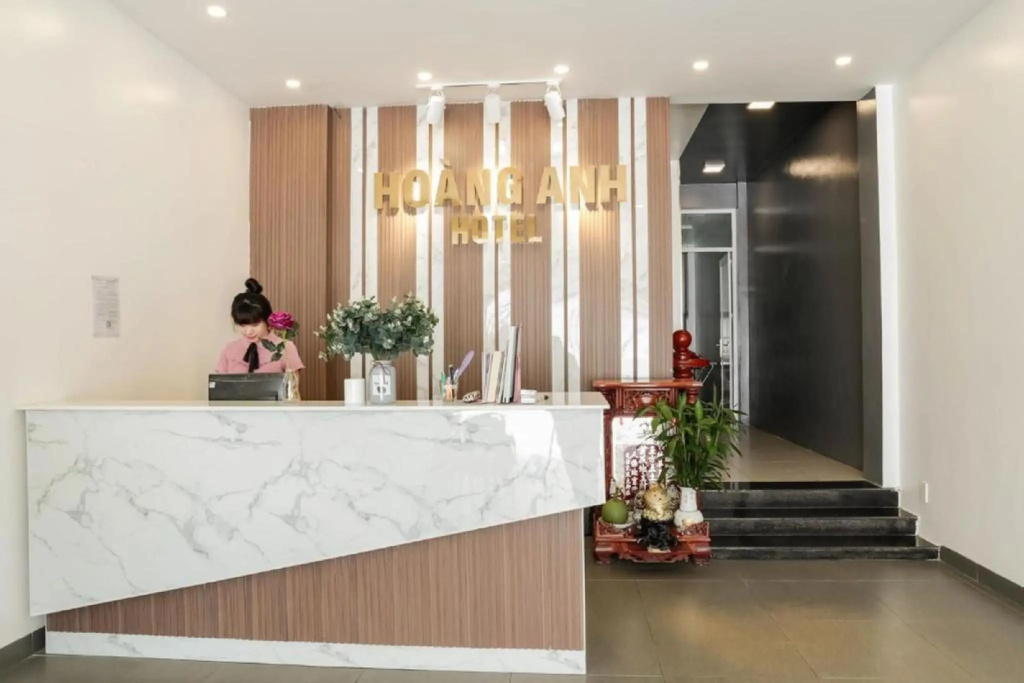 Lobby & Reception