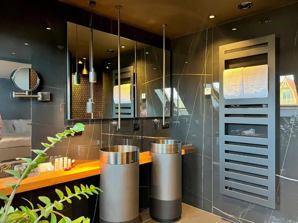 Prestige Suite