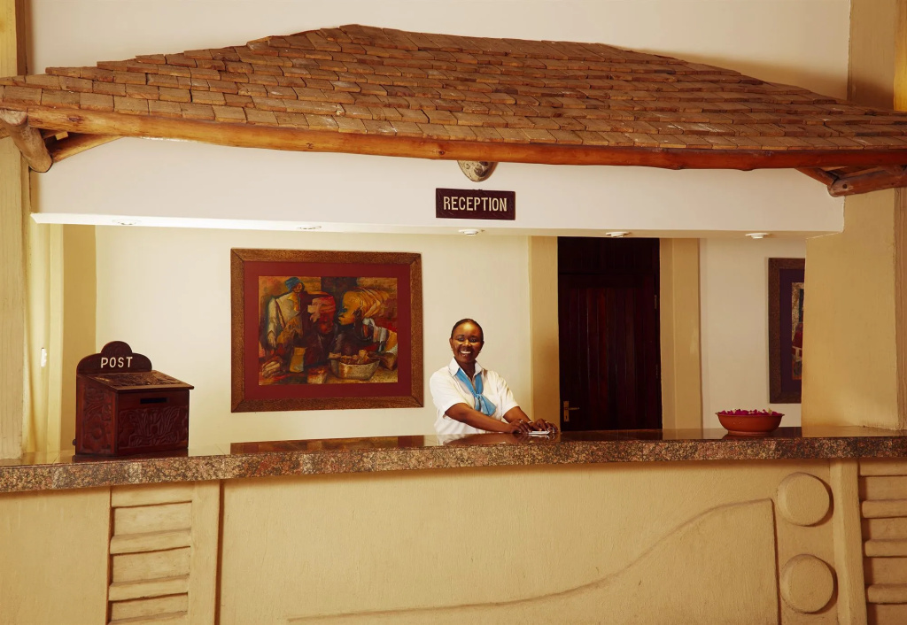 Lobby & Reception