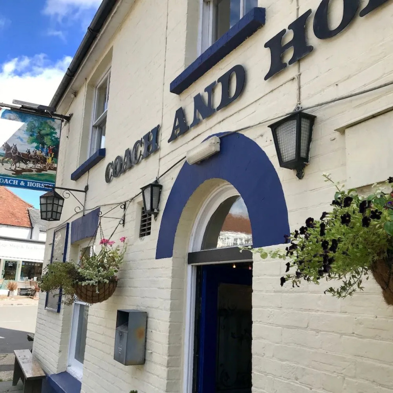 The Coach And Horses Of Compton