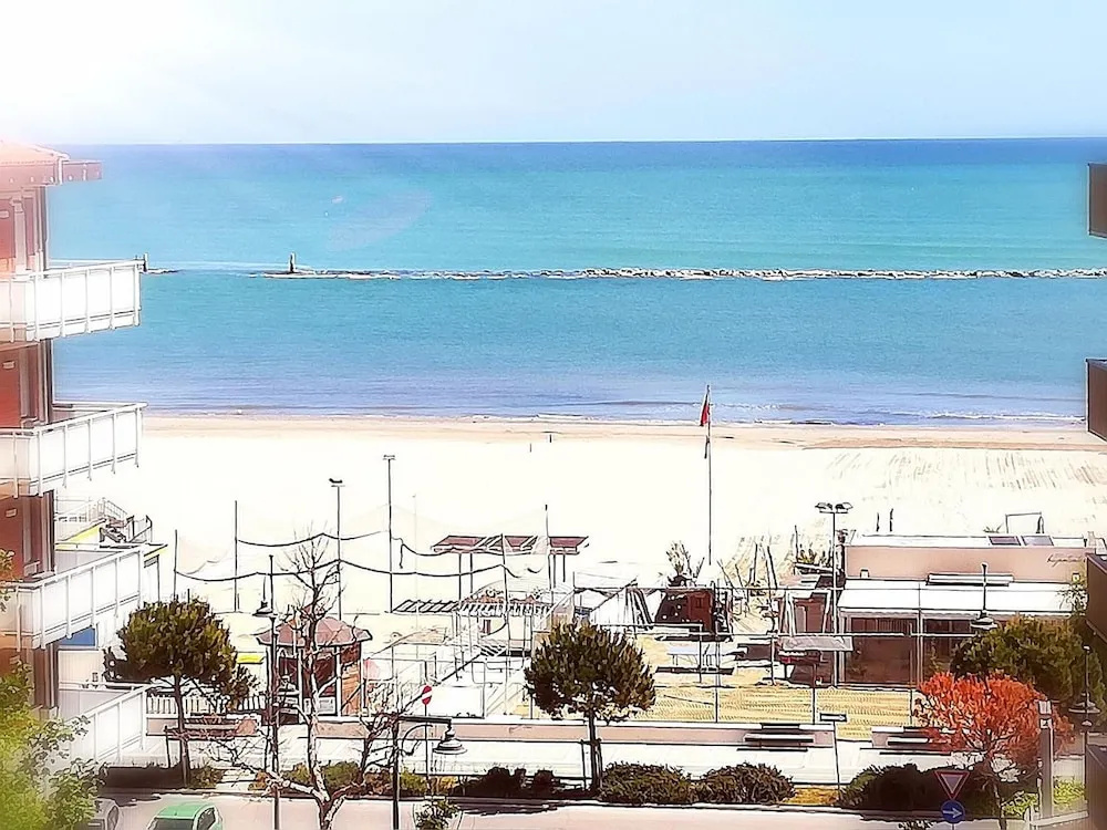 Beach & Waterfront