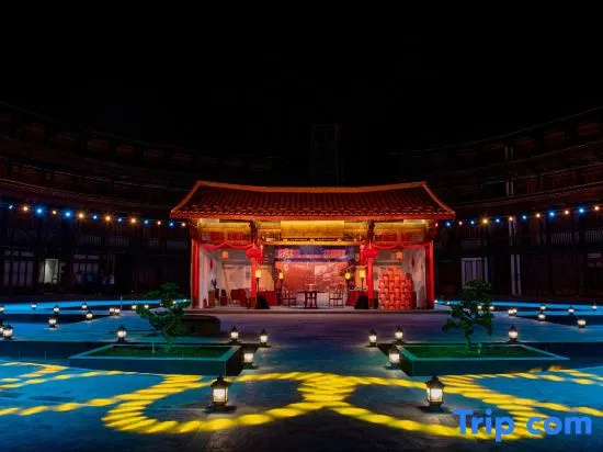 Yongding Tulou Xiangxu Tianya Mingyue Dao immersive Theater Theme B&B