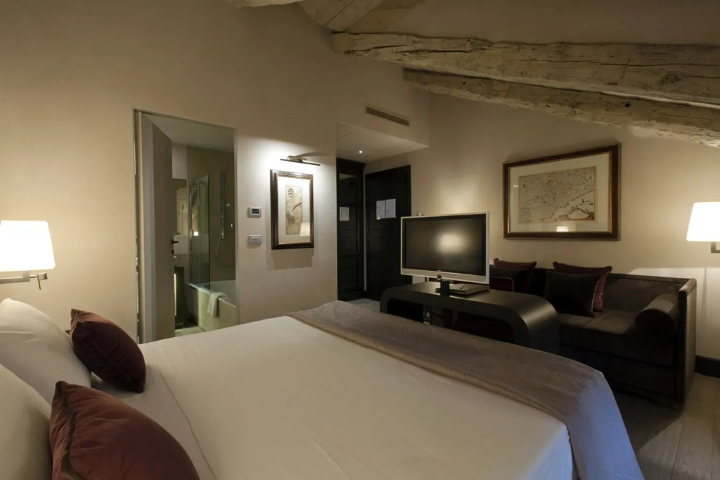 Hotel photo 13