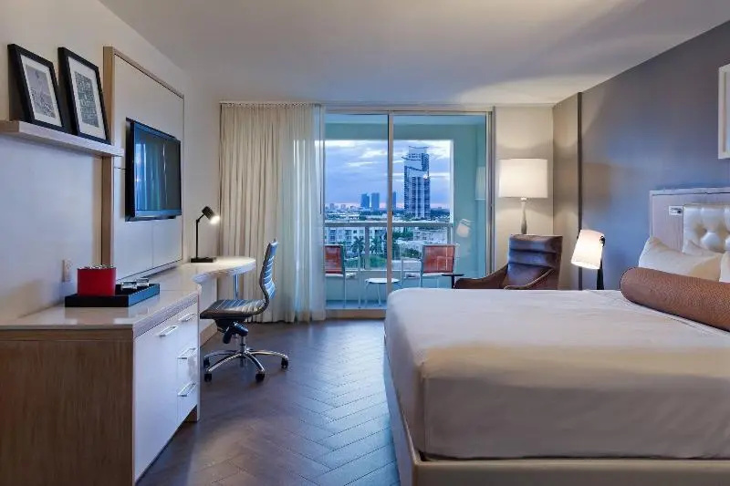 Guest Double room with view (full double bed)