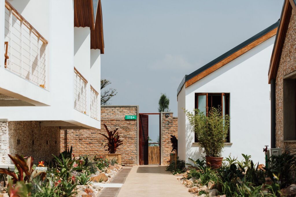 The Retreat by Heaven image