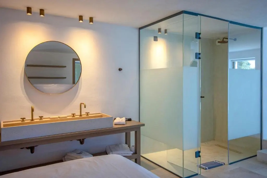 Superior Double room (full double bed)
