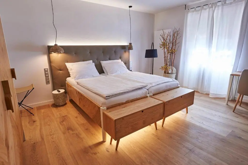 Standard Double room with balcony (full double bed)