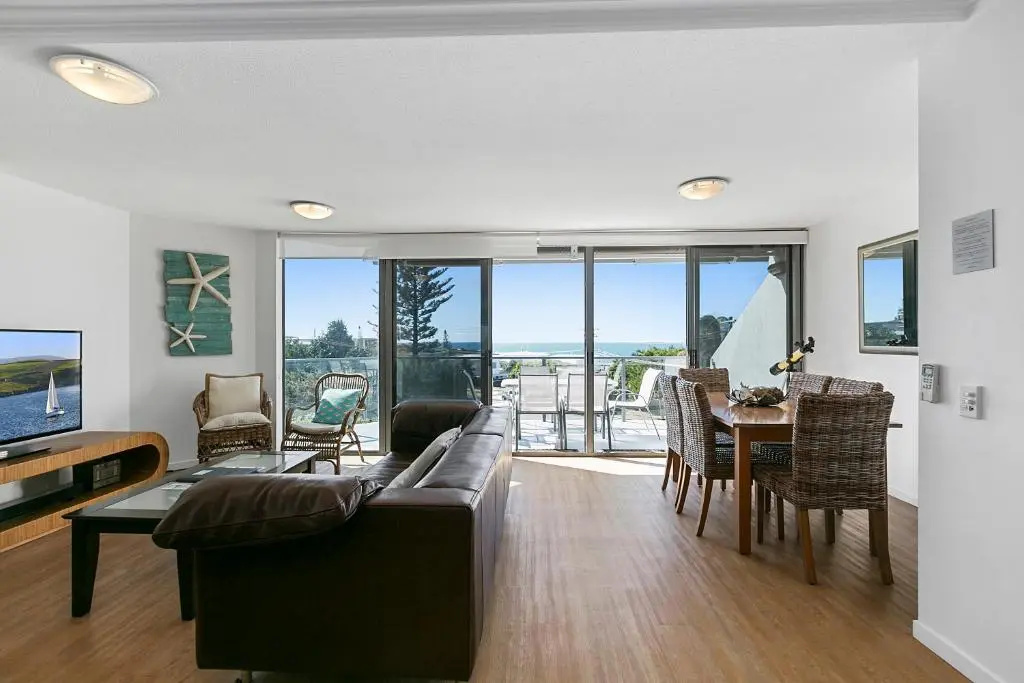 2 Bedrooms Apartment with ocean view