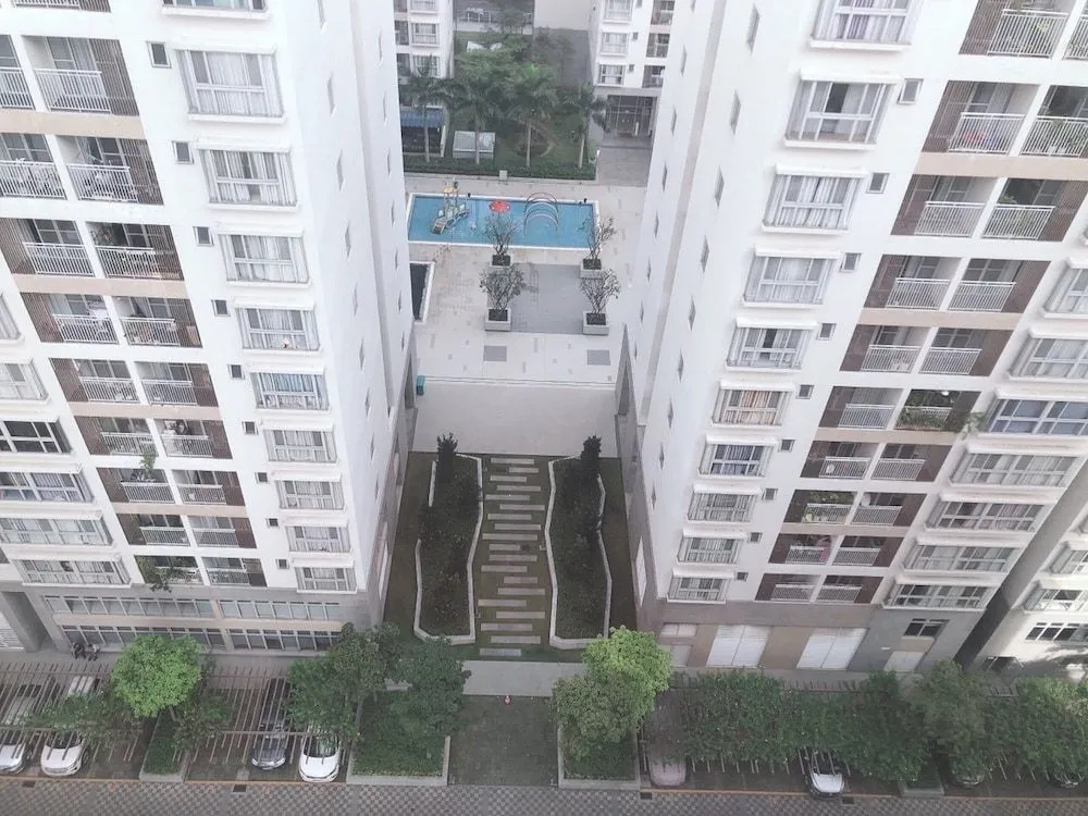 Modern Apartment in Scenic Valley Phu My Hung D7