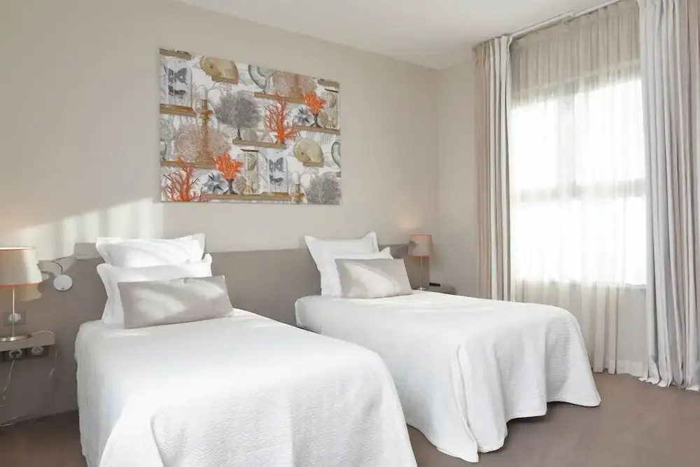 Superior Double Cottage twin beds