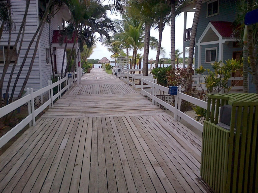 Las Palmas Beach Hotel