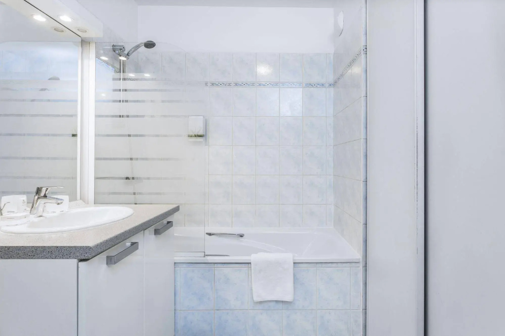 Royal Regency Paris Vincennes 34