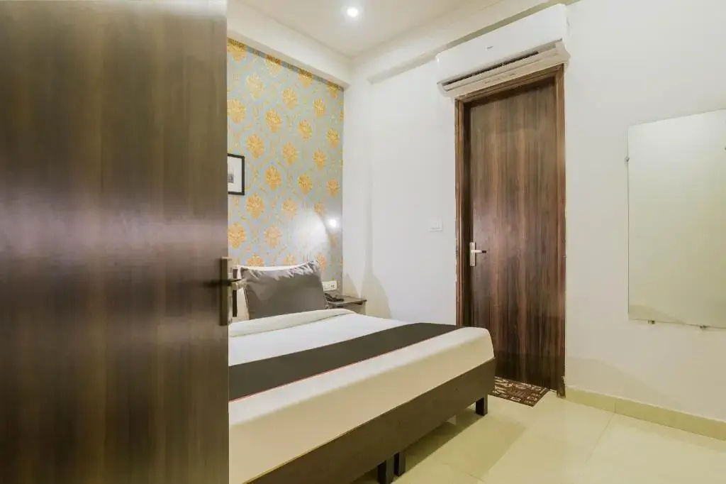 NS Grand by OYO Rooms