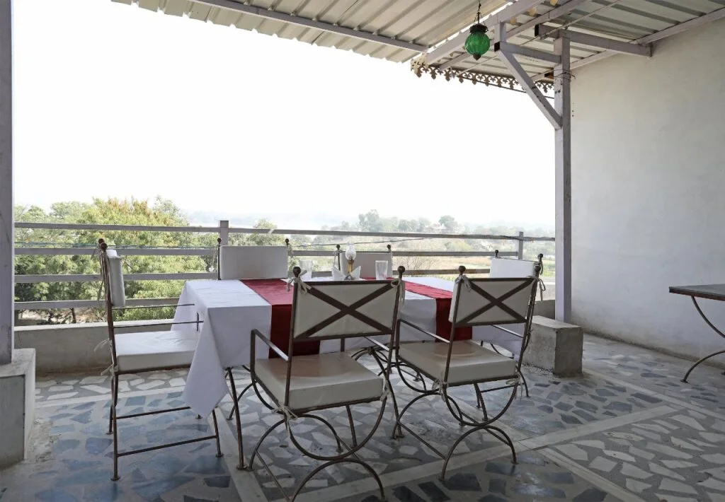 OYO 10206 Home Modern Stay near Fateh Sagar