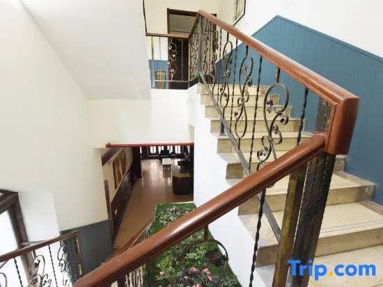 Balcony & Terrace
