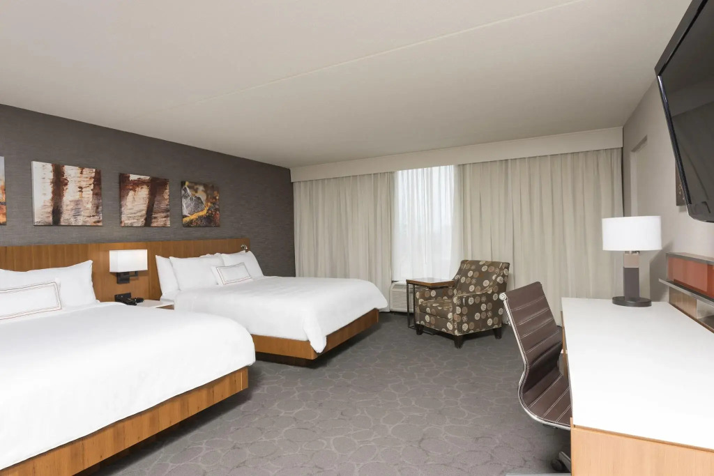 Sonesta Hotel Grand Rapids Airport - фото 28