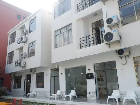 Weizhou Island Yiyu Yisu Seaview Homestay (Wucaitan Branch)