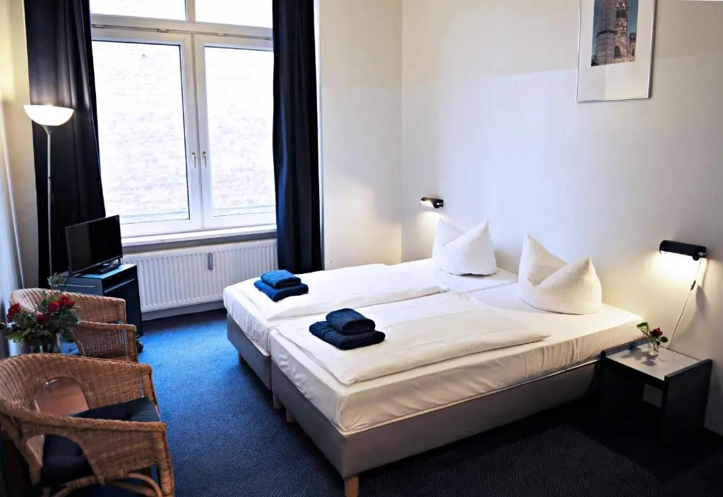 Standard Double room (full double bed)