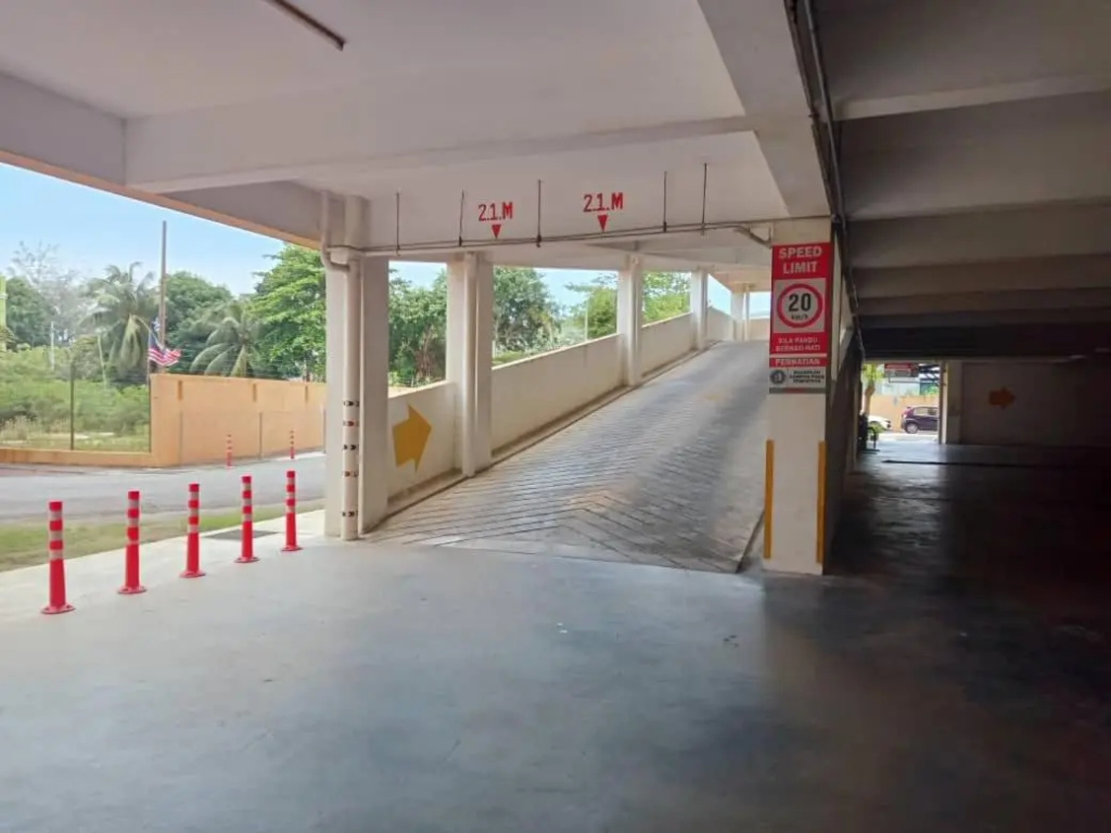 Homestay Camelia Kuala Terengganu ROSE HOUSE - View Drawbridge & KTCC Mall