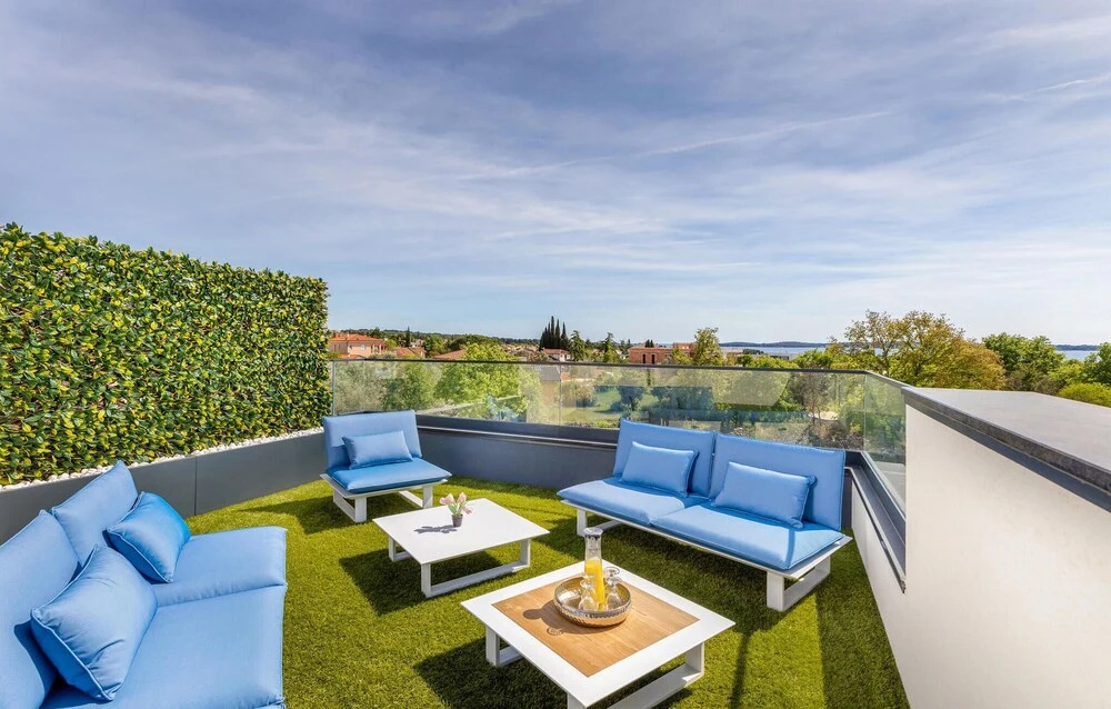 Awesome Home in Peroj With Outdoor Swimming Pool, Wifi and 2 Bedrooms - фото 2