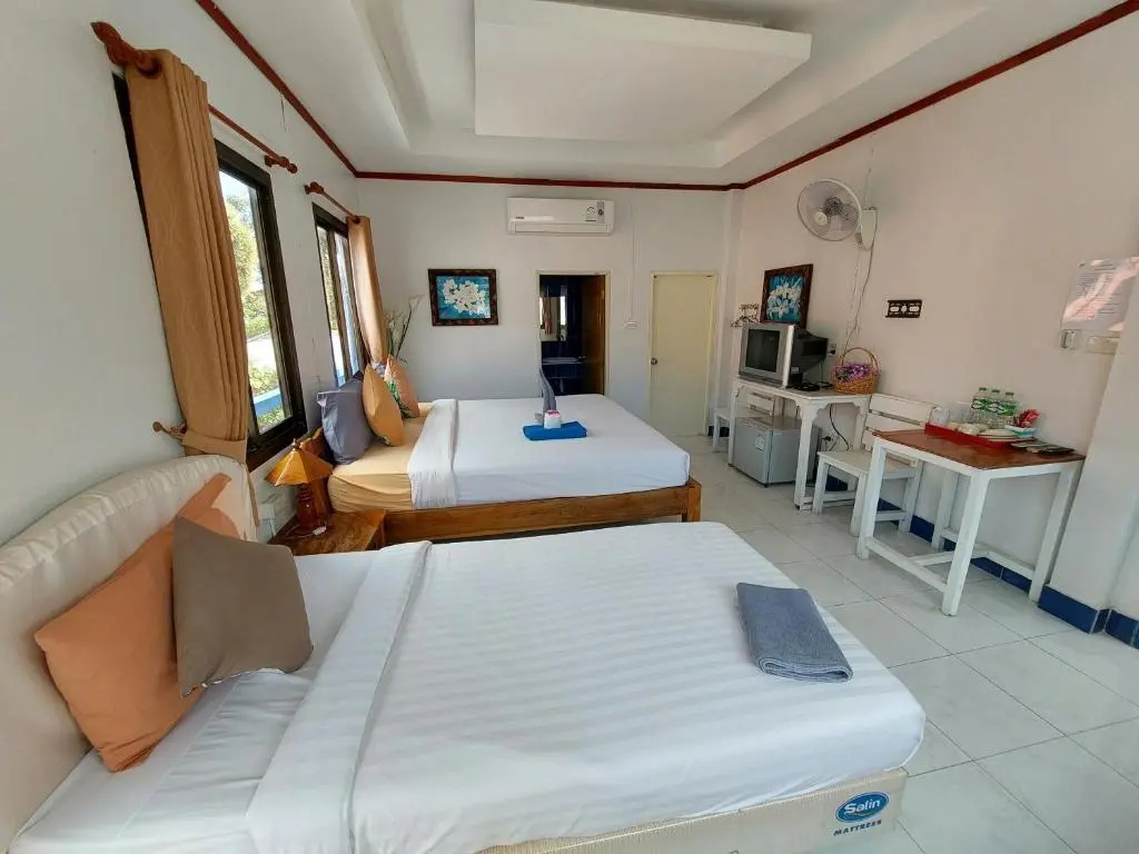 Economy room