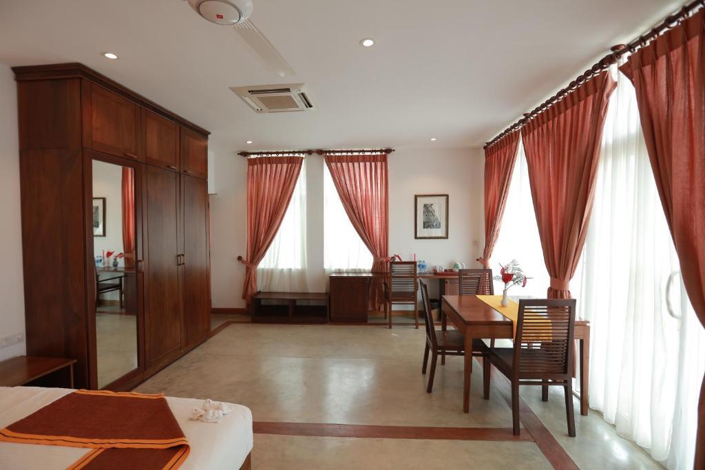 Refresh Hotel