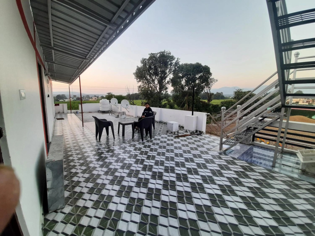 Nandini Homestay