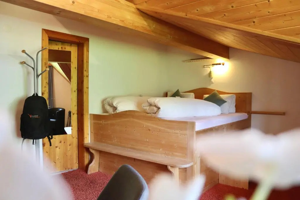 Standard Double room with balcony (full double bed)